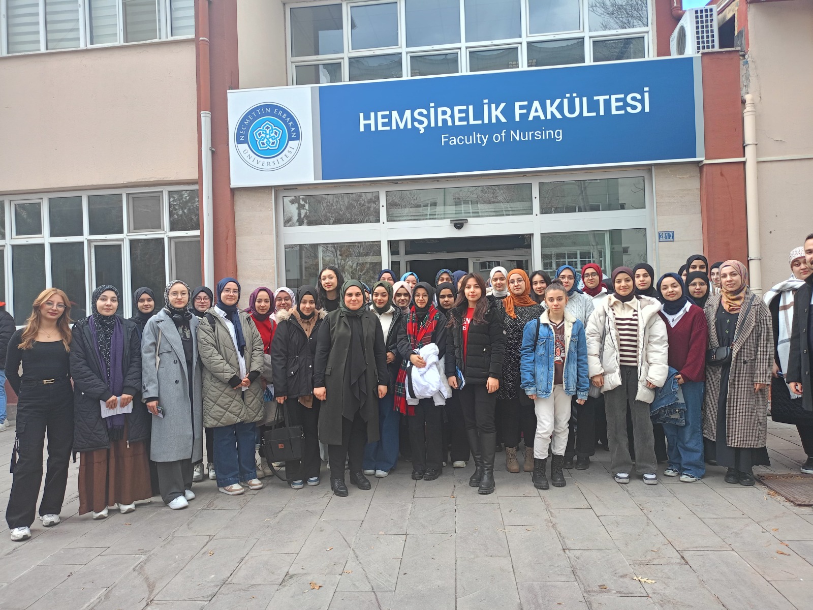 Lise Öğrencilerine Hemşirelik Fakültesinin Tanıtımı